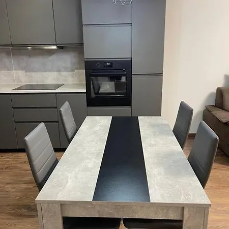 Y&y Apartment *