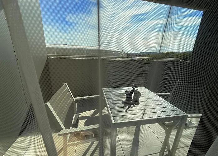 Y&y * براتسيلافا